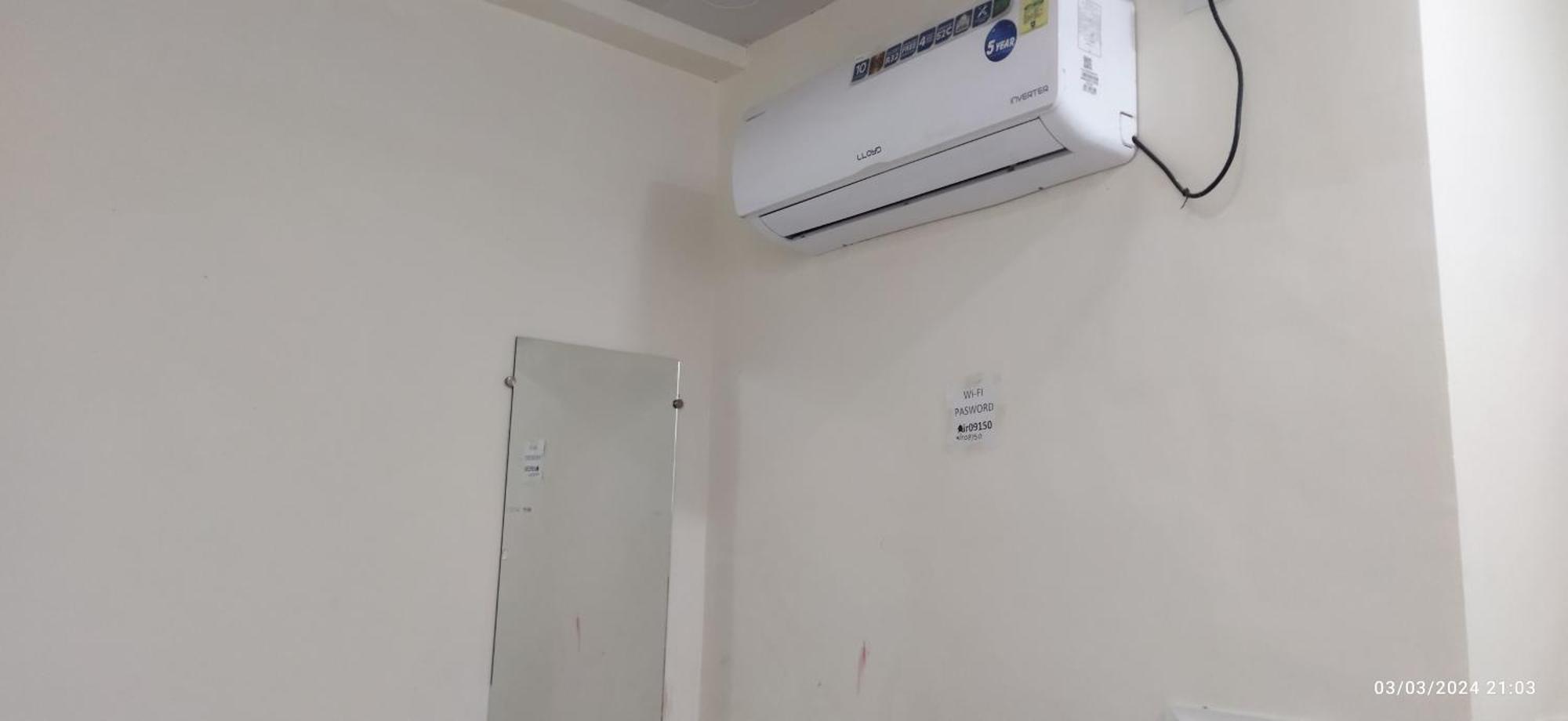 Shree Gajlaxmi Hotel Walking Distance From Mahakaleswar Ujjain Exterior foto